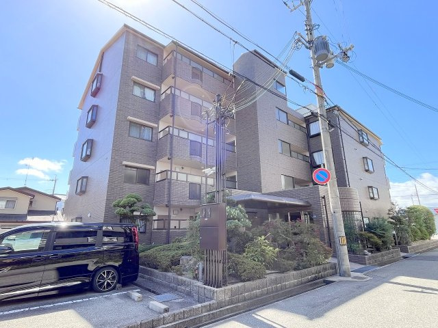 メゾンドール荒牧の外観|外はこのようになっています