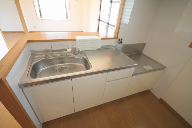 メゾンドール荒牧のキッチン|※同建物の類似写真になります。