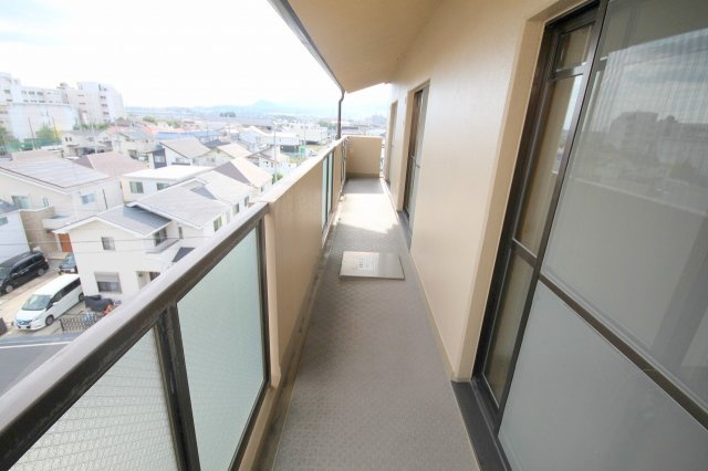 メゾンドール荒牧のバルコニー|※同建物の類似写真になります。