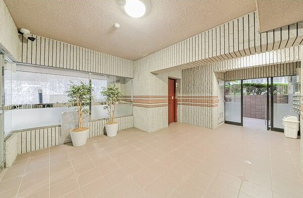 アプローズのロビー