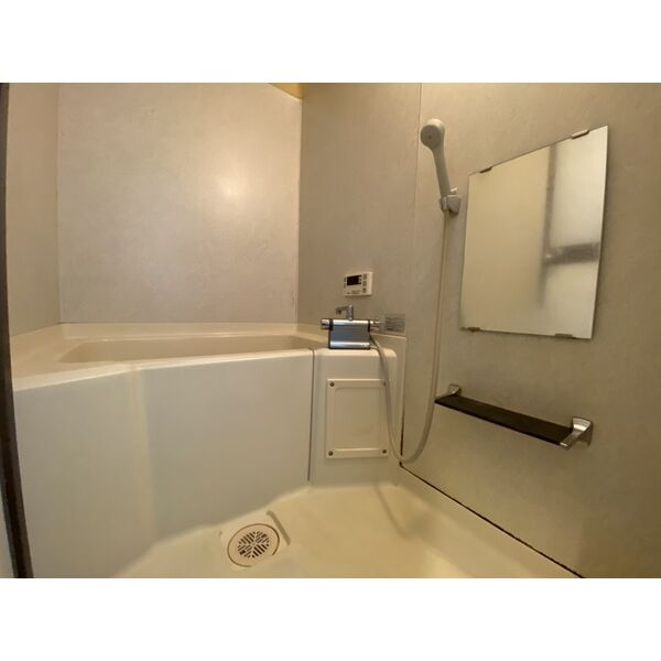 アプローズの浴室