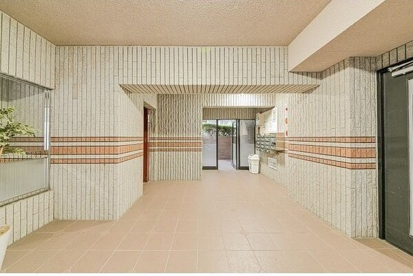 アプローズのロビー