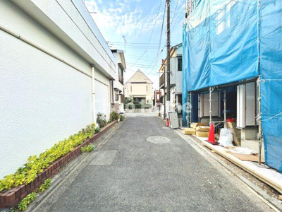 【前面道路含む現地写真】 | 葛飾区西亀有2丁目新築分譲住宅 | 全面道路