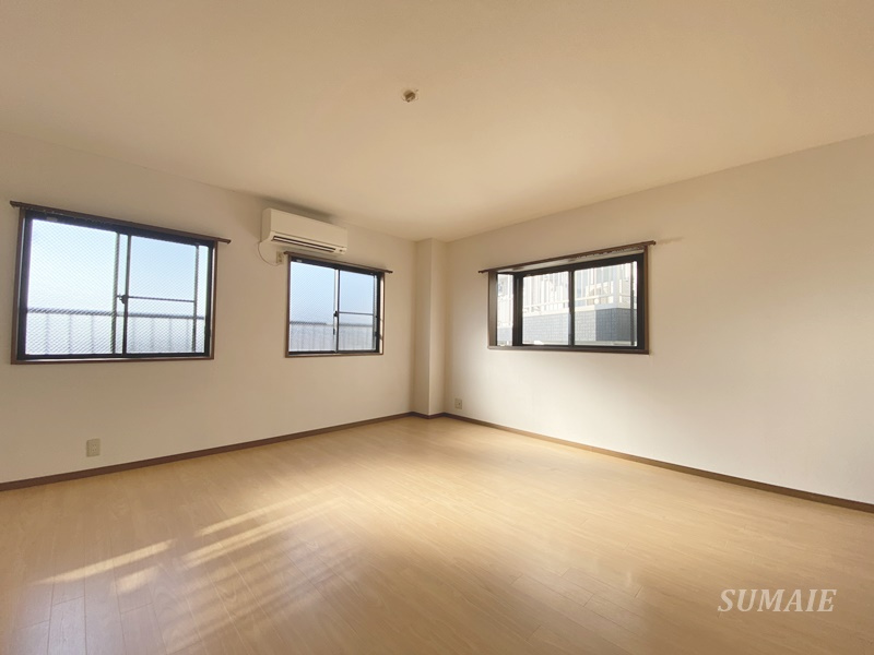 プレゼントコートの収納|クローゼット☆