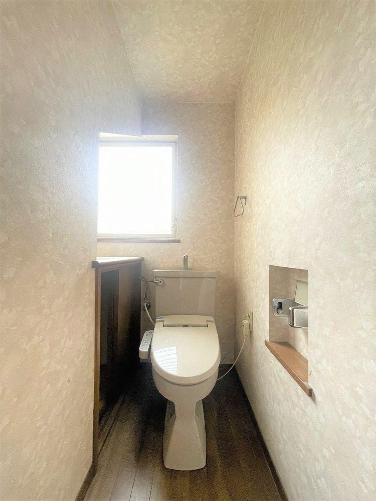泉区西が岡3　中古戸建　3980万円のトイレ