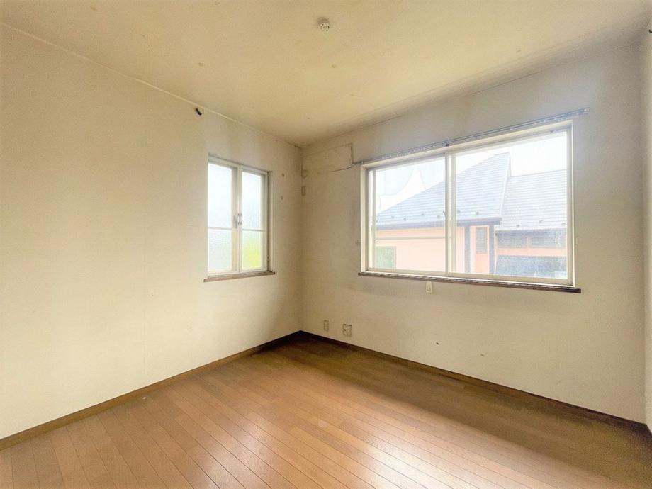 泉区西が岡3　中古戸建　3980万円の洋室