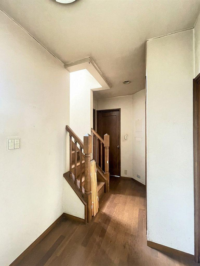 泉区西が岡3　中古戸建　3980万円の洋室