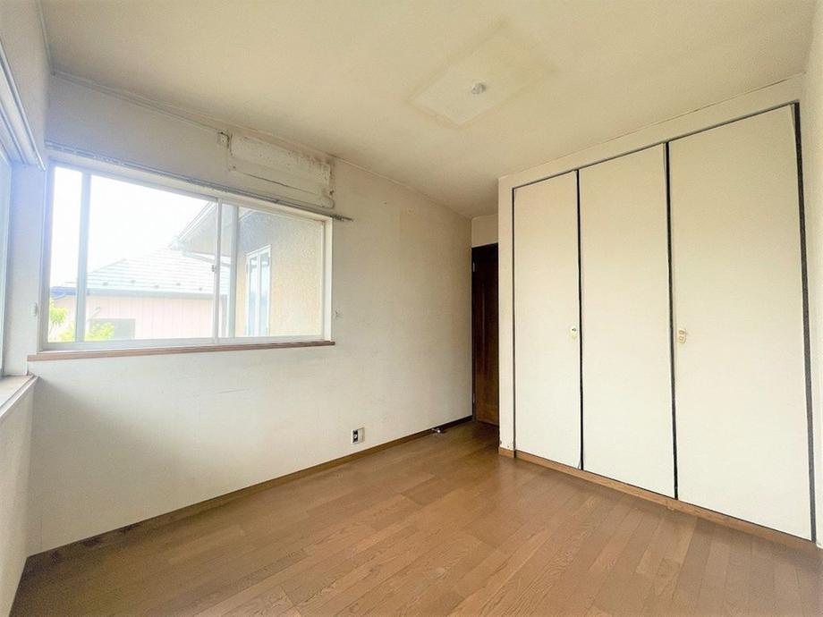 泉区西が岡3　中古戸建　3980万円の洋室