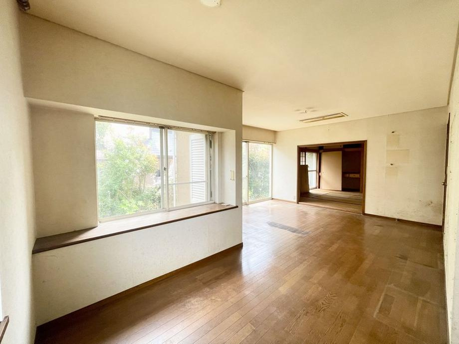 泉区西が岡3　中古戸建　3980万円の居間・リビング