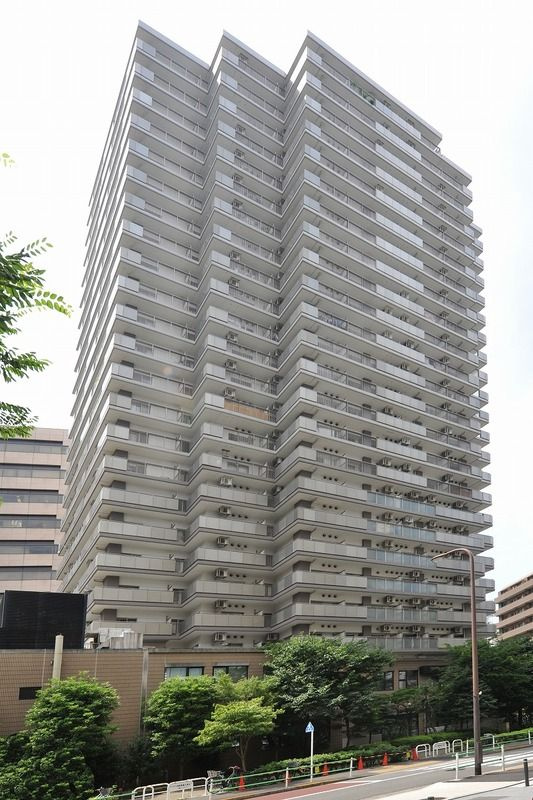 トリニティー芝浦の外観