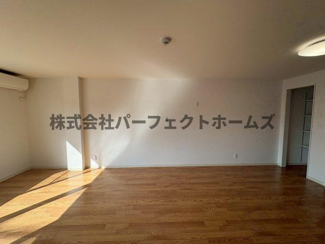 田中ビルの内装|明るい色調の室内です