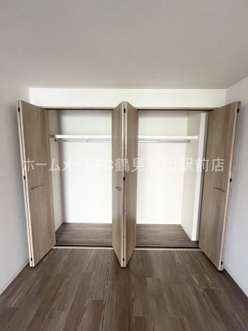 東大阪市稲田上町２丁目の賃貸マンションの収納