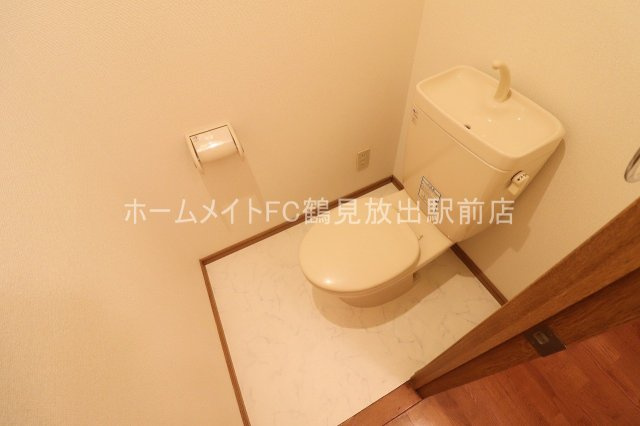 大阪市鶴見区放出東３丁目の賃貸マンションのトイレ