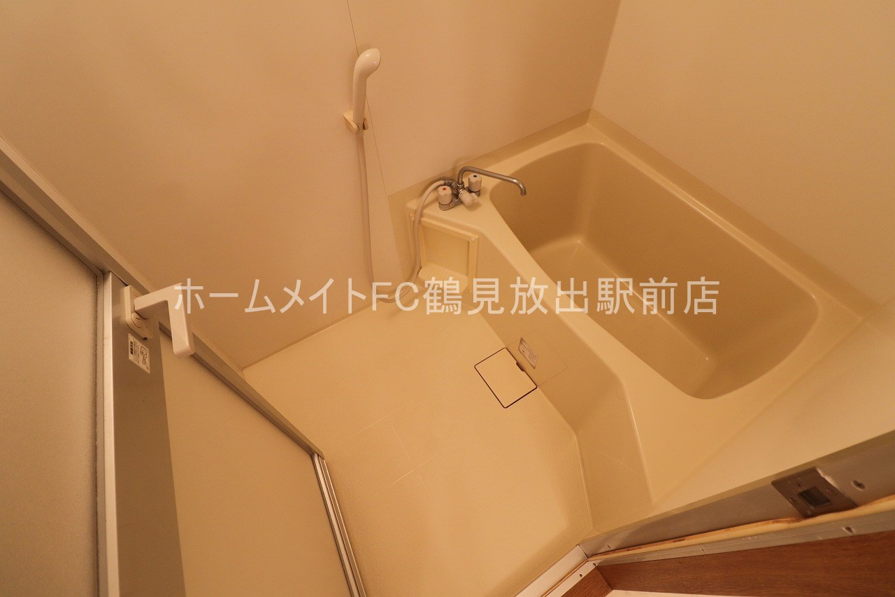 大阪市鶴見区放出東３丁目の賃貸マンションの浴室