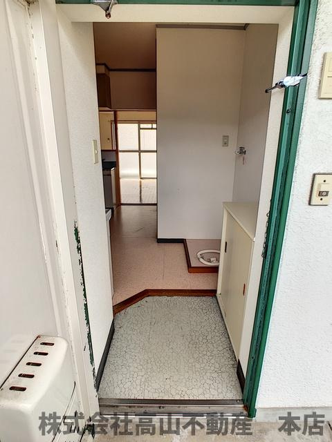 アネックス赤間の玄関