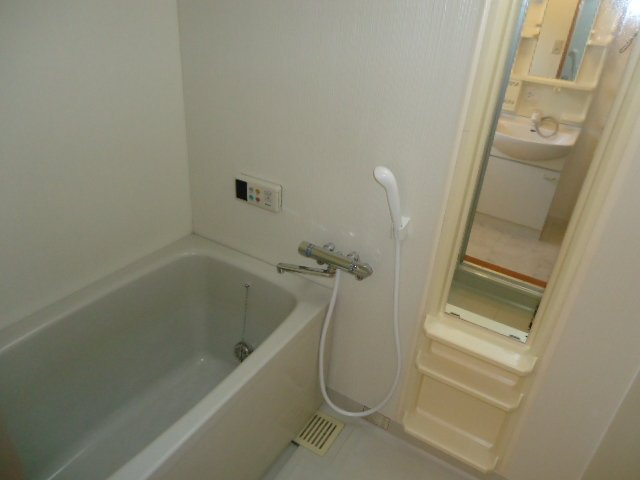 ガーデンヒルズＮの浴室|追炊き機能付