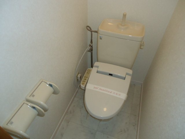 ガーデンヒルズＮのトイレ|シャワー付トイレ