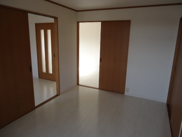 ガーデンヒルズＮの内装|洋室