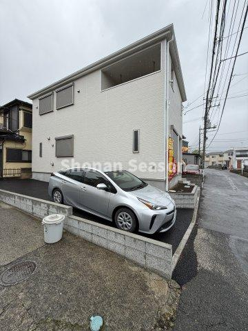【外観】 | お持ちのお車が駐車できるかなども含めて現地にてご確認いただけます。
お気軽にお問合せ下さい。