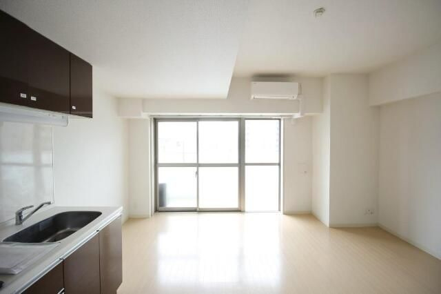 グリンヒル本郷元町の居間・リビング