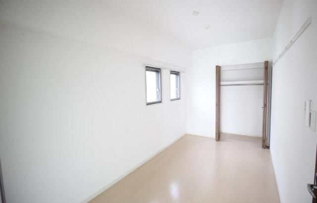 グリンヒル本郷元町の寝室