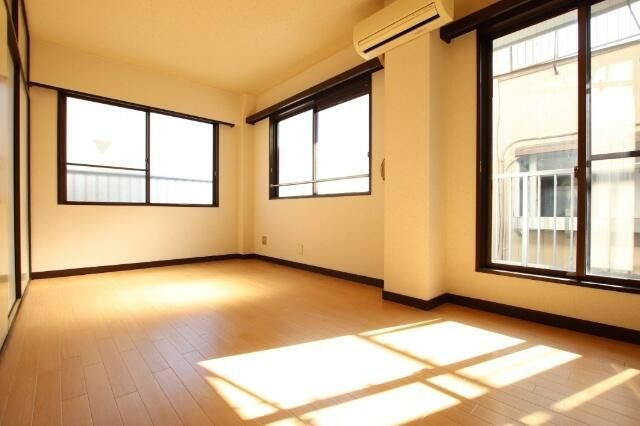 サンハイツ・スギウラ