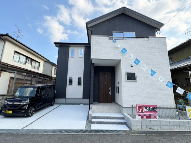 ーBloomーブルームー小倉南区下貫3丁目2期　【小倉南区　新築戸建て】の外観|飽きのこない外観が魅力♪　【小倉南区　新築戸建て】