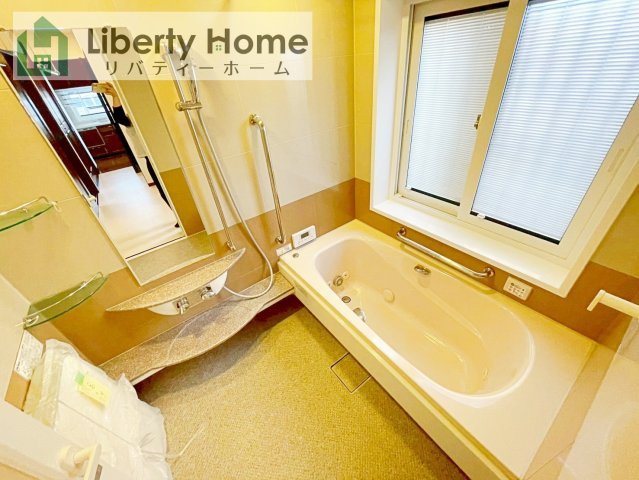 牛久市中央1丁目　中古戸建の浴室