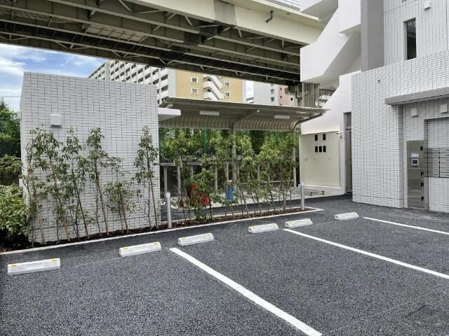 シャローム亀戸の駐車場