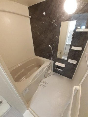 ウメミツハウス１の浴室