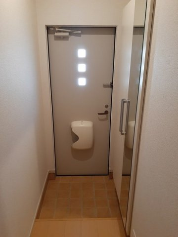 アレーズ　Ｄの玄関