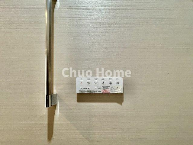 シティタワーズ東京ベイセントラルタワーの内装|【ウォシュレット】清潔に使いたいお手洗いには最適な設備です。もちろんウォームレットも標準装備です。