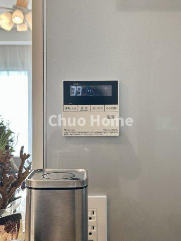 シティタワーズ東京ベイセントラルタワーの発電・温水設備|【給湯リモコン】外での一日を忘れさせてくれるオートバス機能でお好みの湯量・温度に調整された浴槽。