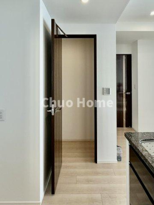 【収納】 | シティタワーズ東京ベイセントラルタワー | キッチン横にあるクローゼット