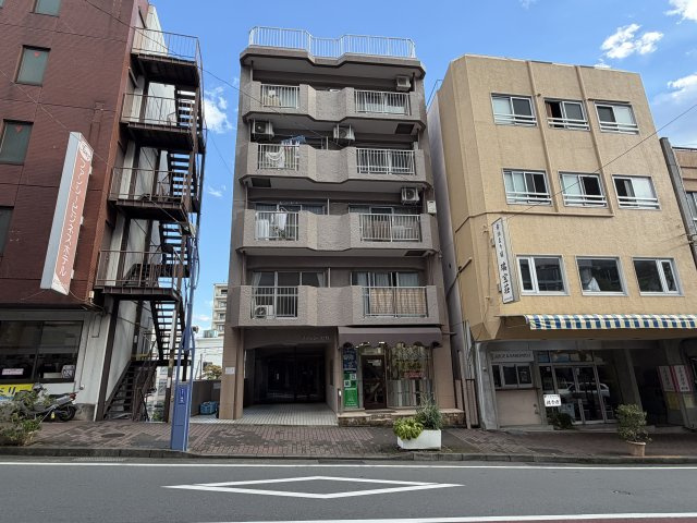 熱海市　ファンシービルの外観