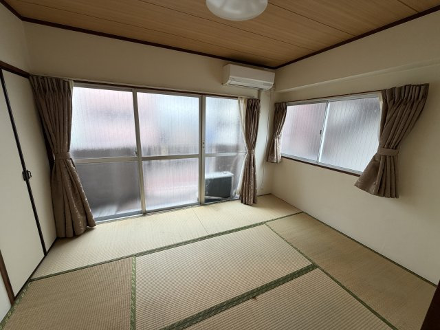 熱海市　ファンシービルの和室