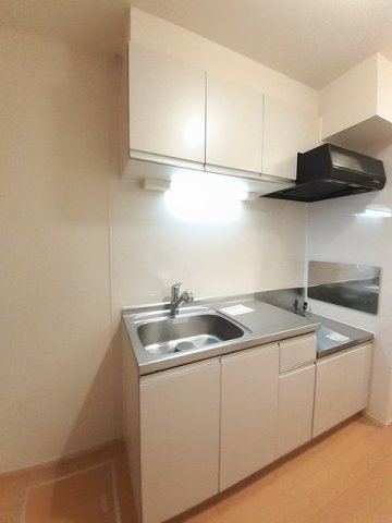 カレントレジデンス女池Ⅱのキッチン