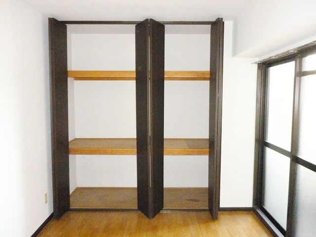 エスポワール六ツ門の収納|十分な収納スペースがあります※同タイプのお部屋になります。