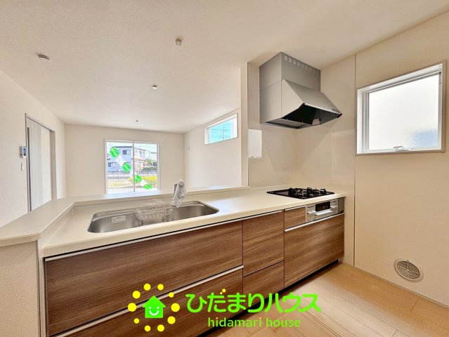 久喜栗原第2　新築一戸建て　02　リーブルガーデンのキッチン