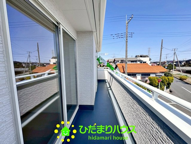 久喜栗原第2　新築一戸建て　02　リーブルガーデンのバルコニー