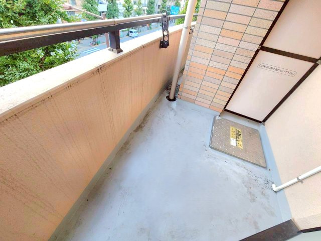 【バルコニー】
