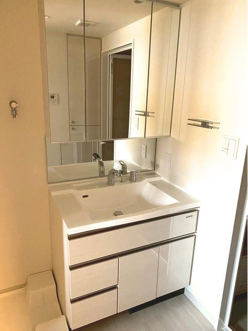 プレサンスロジェ京都桂川の独立洗面台