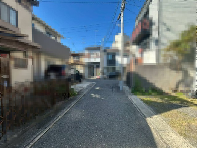 京都市西京区上桂三ノ宮町の前面道路含む現地写真|生活に便利な施設が充実しております。
現地案内・周辺環境のご説明も可能です。お気軽にご相談ください！