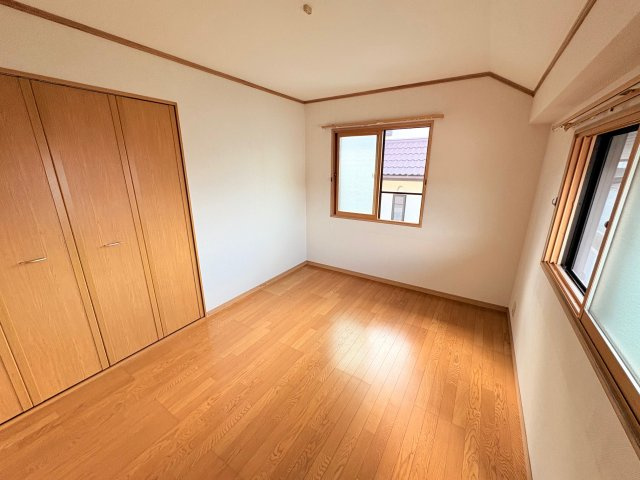 神戸市北区星和台1丁目戸建の洋室