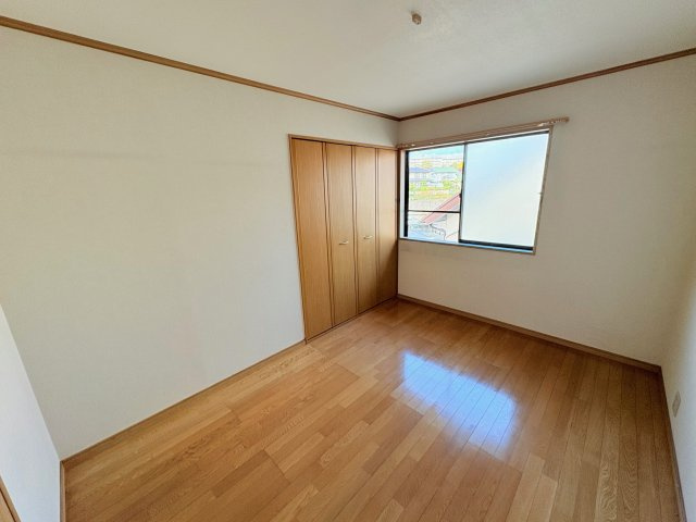 神戸市北区星和台1丁目戸建の洋室