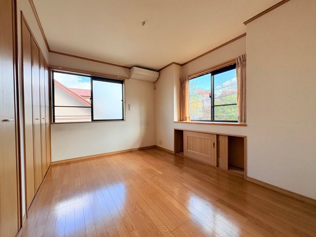 神戸市北区星和台1丁目戸建の洋室