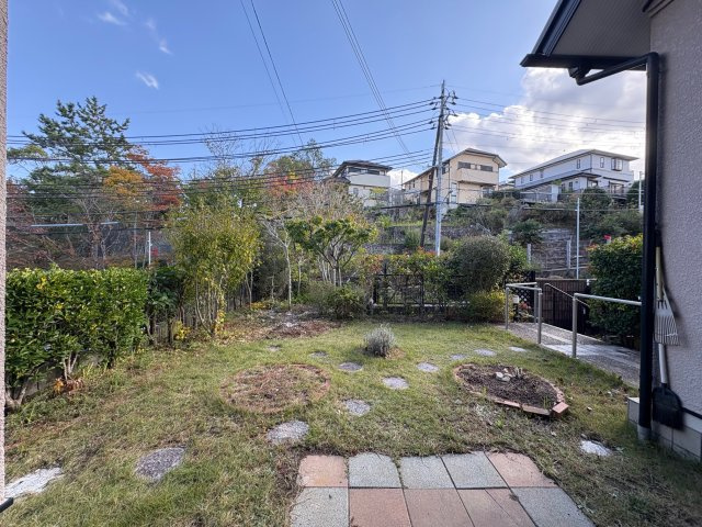 神戸市北区星和台1丁目戸建の庭
