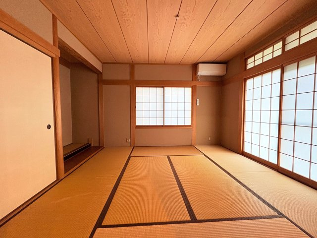 神戸市北区星和台1丁目戸建の和室