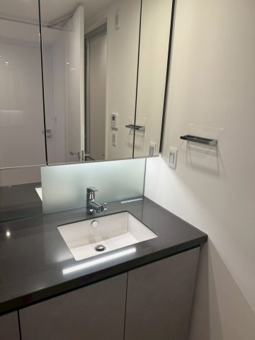 【独立洗面台】