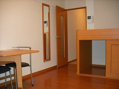 レオパレス藤の居間・リビング